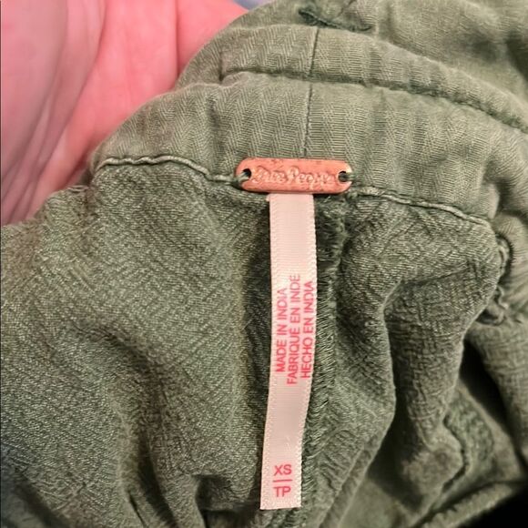 Free People Runyon Distressed Green Drawstring Cropped Pants Boho - Picture 10 of 15